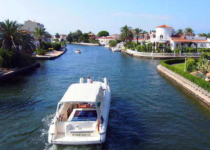 Port Mistral-2 By Interhome *