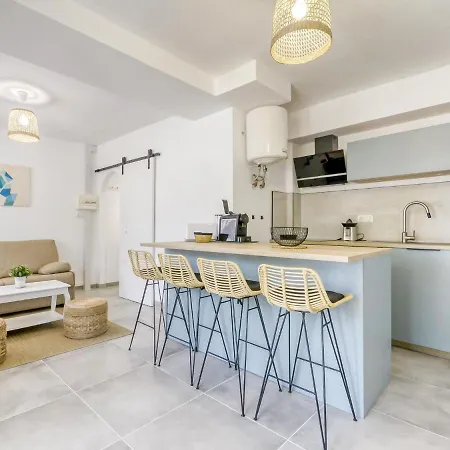 Port Mistral-2 By Interhome *