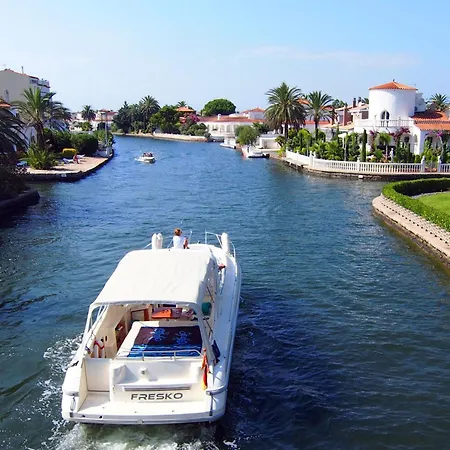 Port Mistral-2 By Interhome *